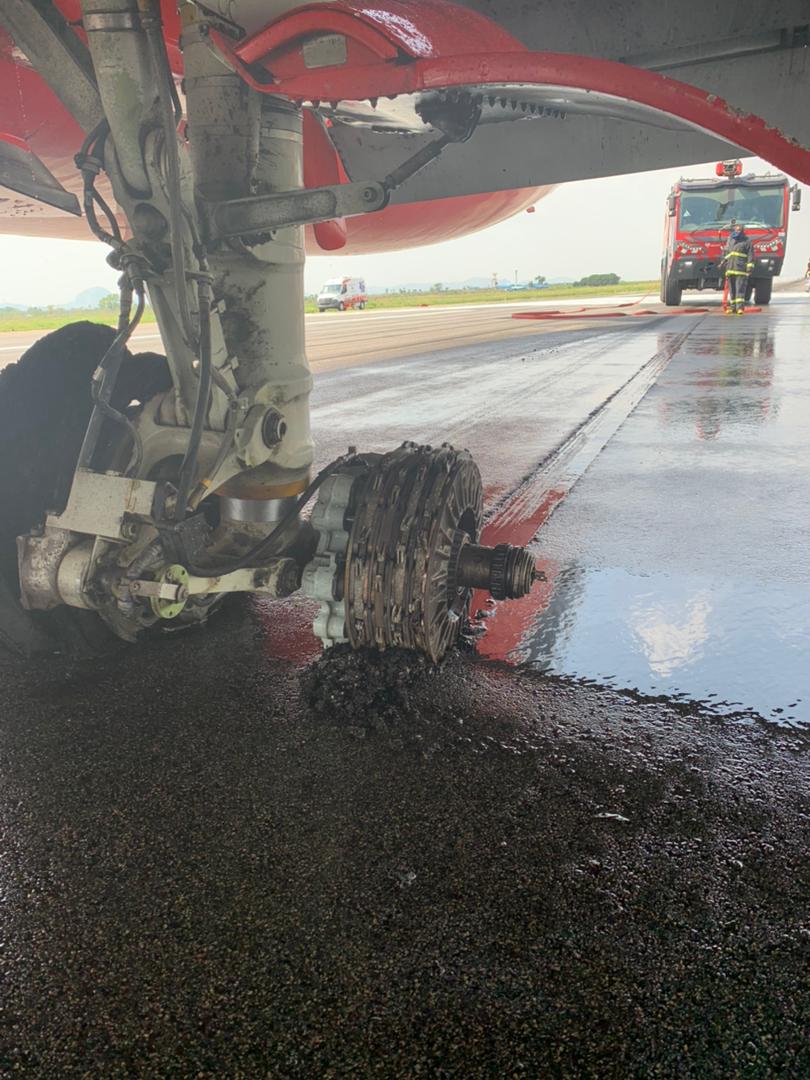 Max Air Boeing 737 Suffers Multiple Tyre Bursts Upon Landing Abuja Airport
